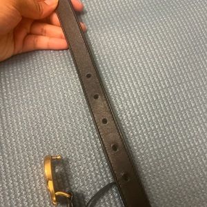 Gucci belt 100% authentic wore twice in perfect condition!